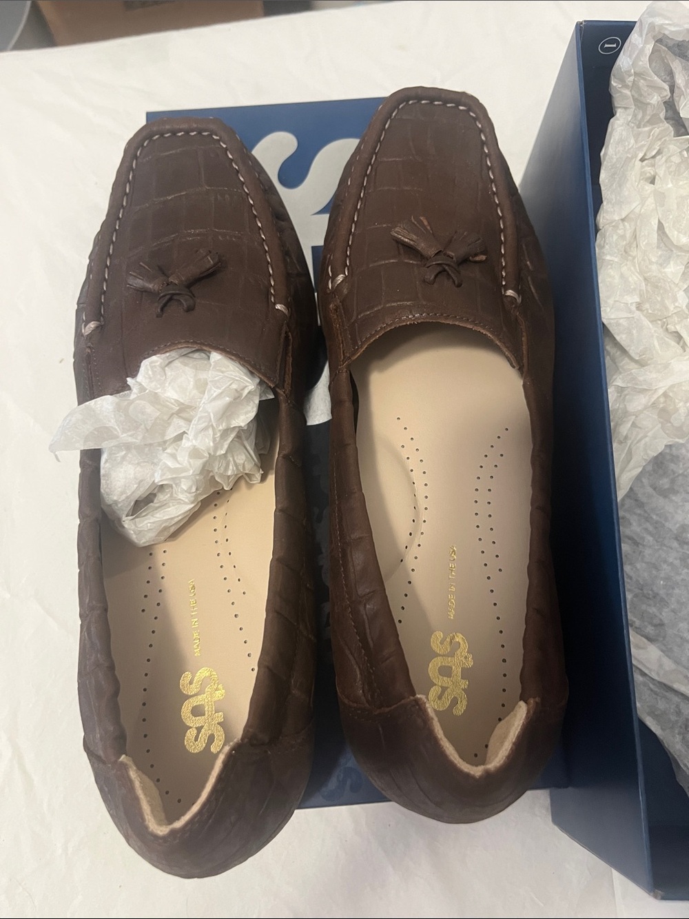SAS Women's Bronze (brown) Crocidile Leather Tassel Flats